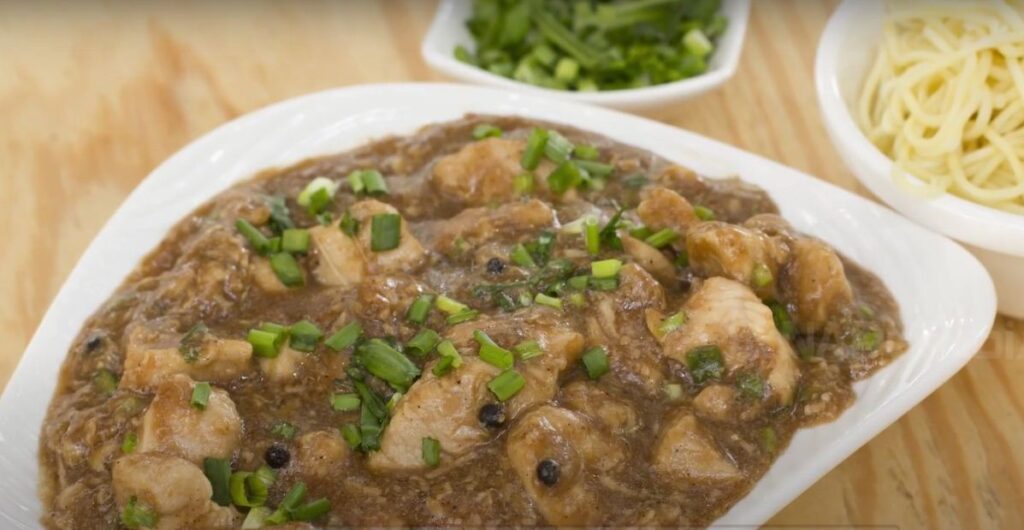 Chinese chicken with black pepper sauce