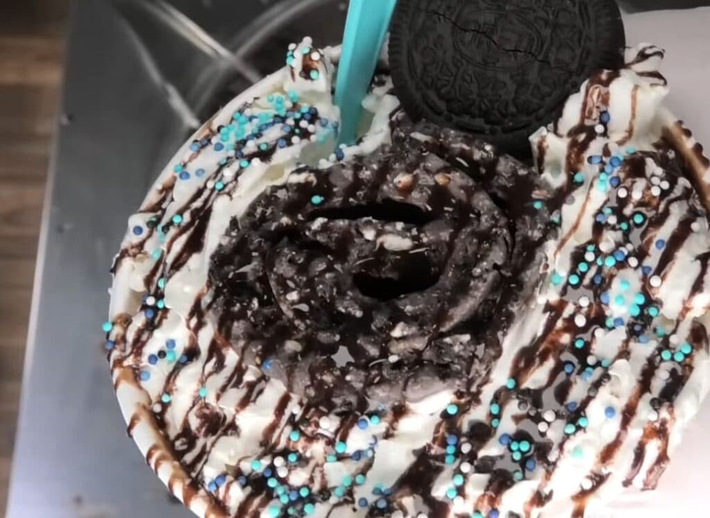 OREO ROLLED ICE CREAM