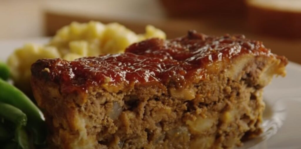 OLD-FASHIONED HOMEMADE MEATLOAF