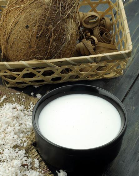 HOW TO MAKE COCONUT MILK 