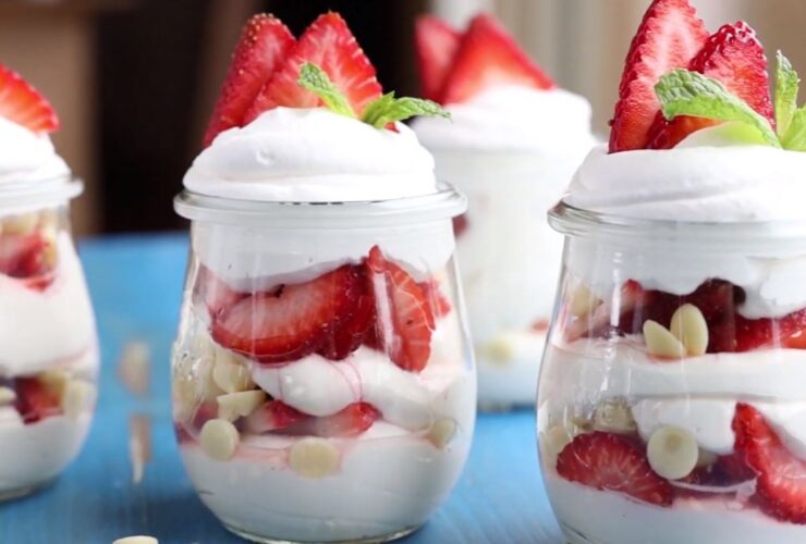 Healthy breakfast yogurt parfait recipes