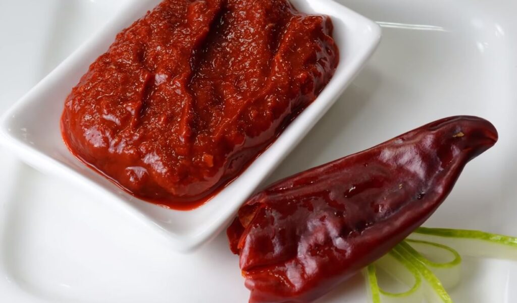 4 Chili paste substitute ideas + homemade chili paste substitute recipe